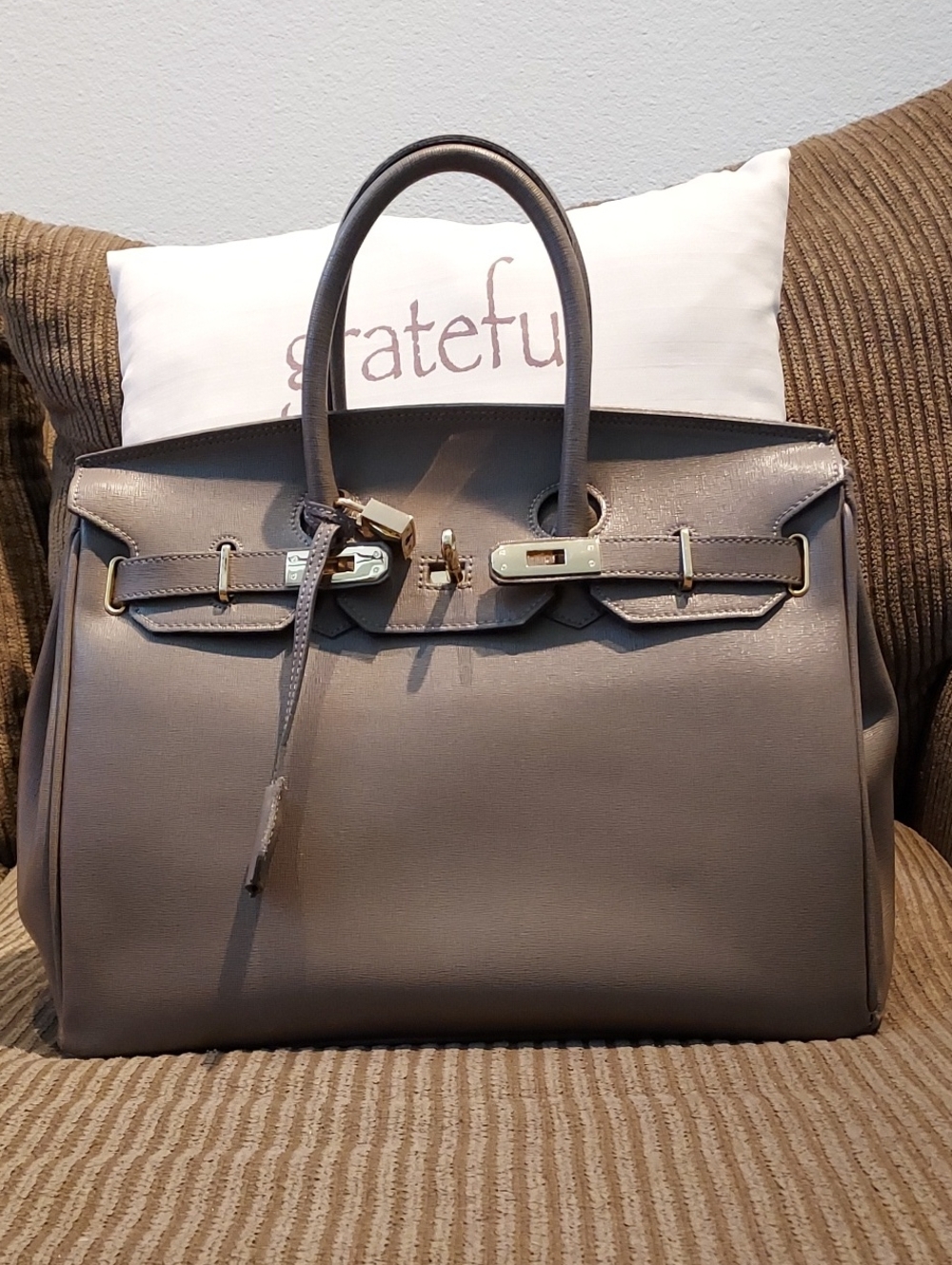 VTG Angelo Carbotti Tan Leather Kelly Style Top Handle Moveable Strap Bag